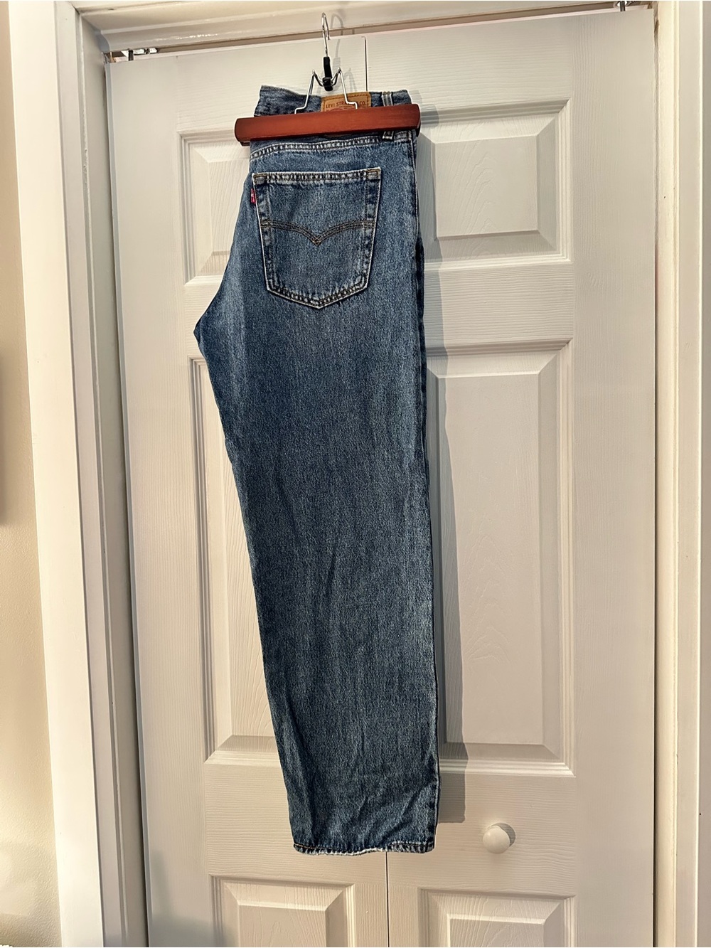 Levi’s Relaxed Fit Women’s Jeans in Washed Blue - Picture 3 of 6